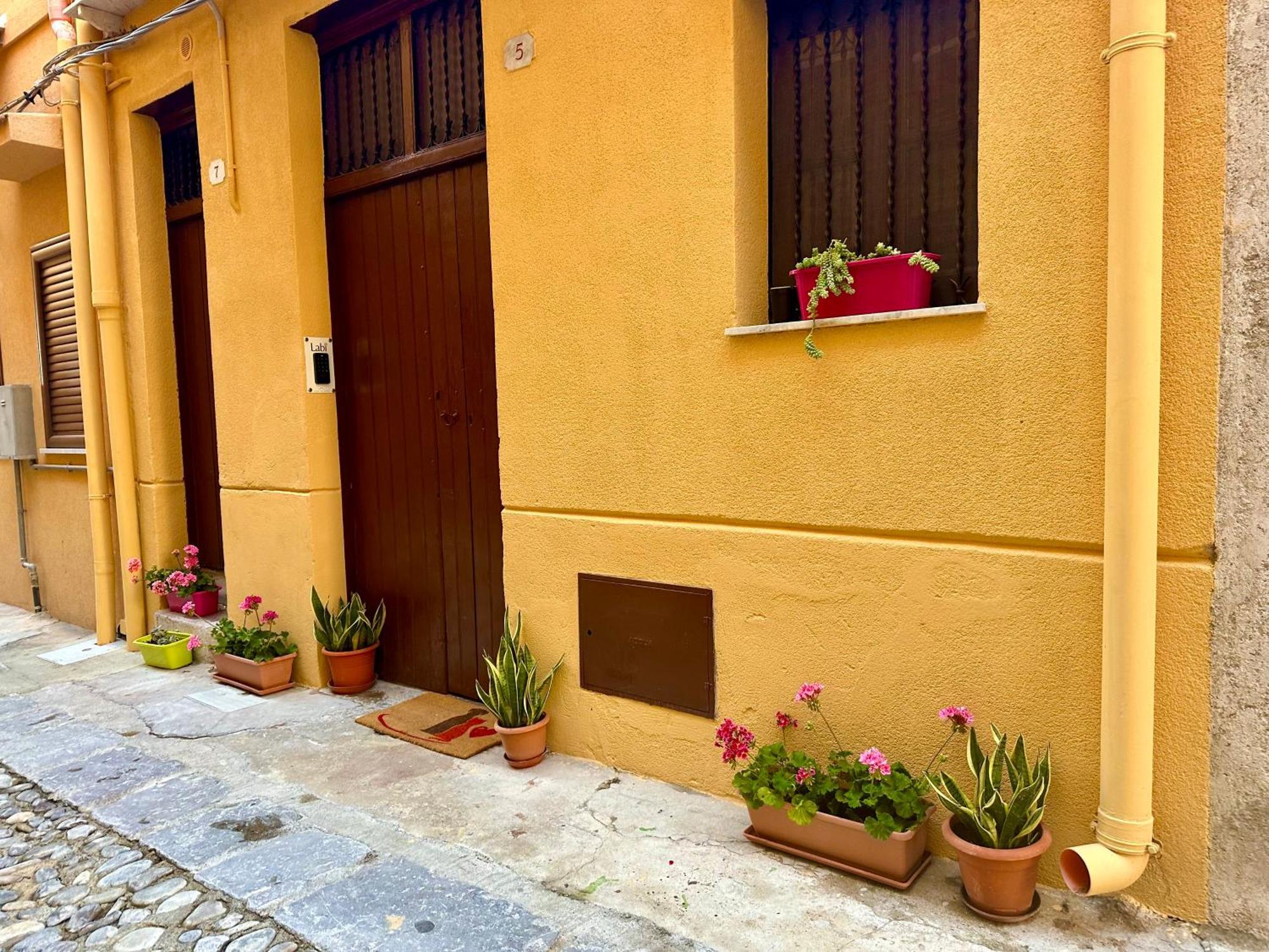 Casa Labi Appartement Termini Imerese Buitenkant foto